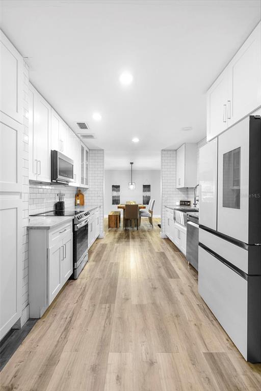 Building Photo - 412 Pinar Dr