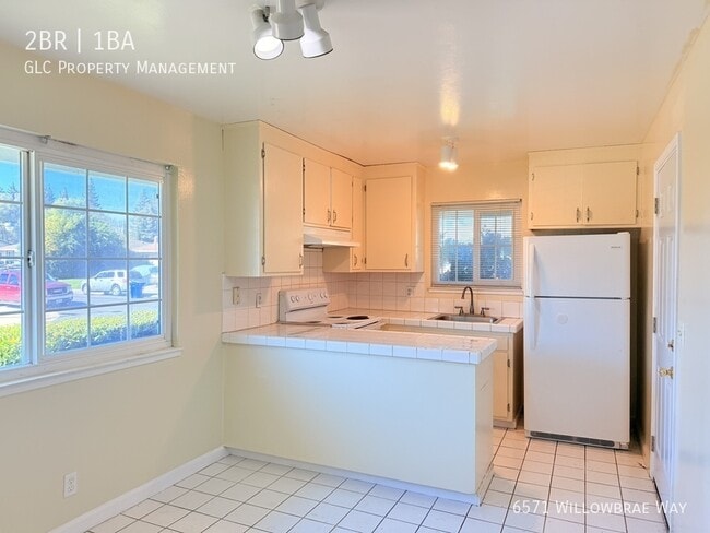 Building Photo - 6571 Willowbrae Way