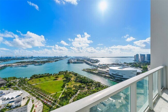 Building Photo - 1040 Biscayne Blvd