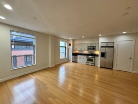 Building Photo - 595 Albany St