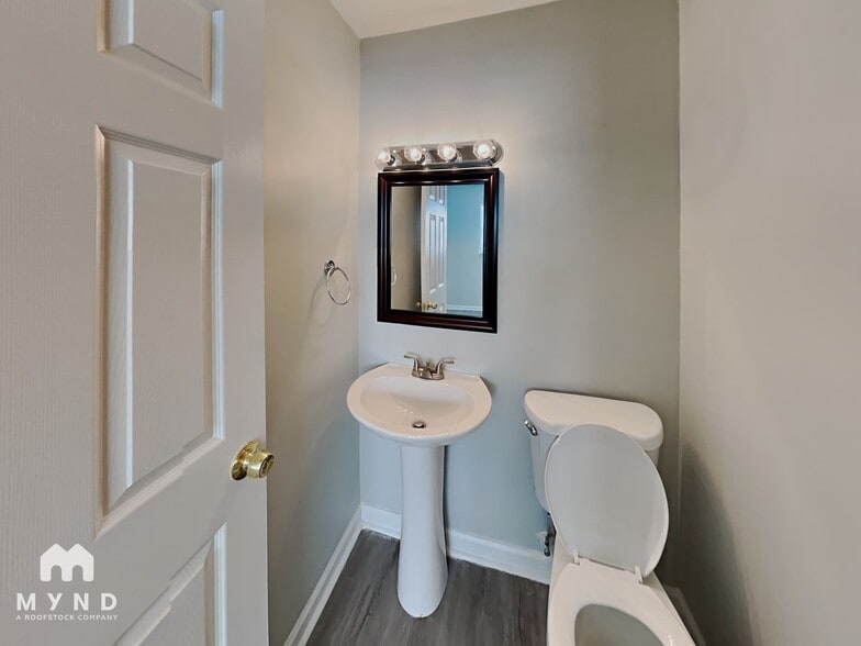 Building Photo - 1120 Seabrook Rd