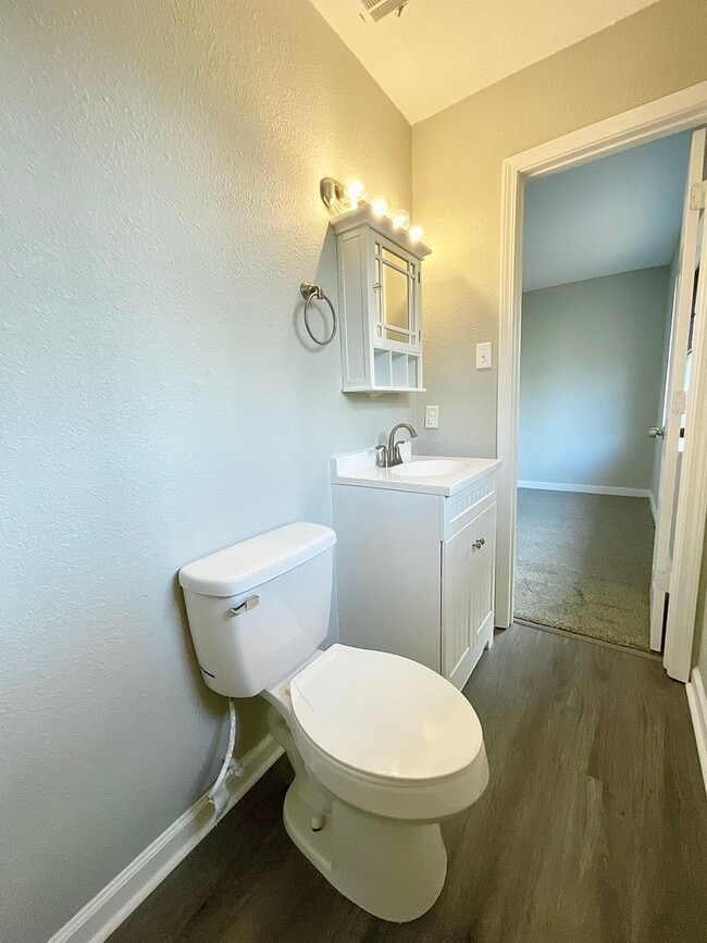 Building Photo - 2003 Doris Dr