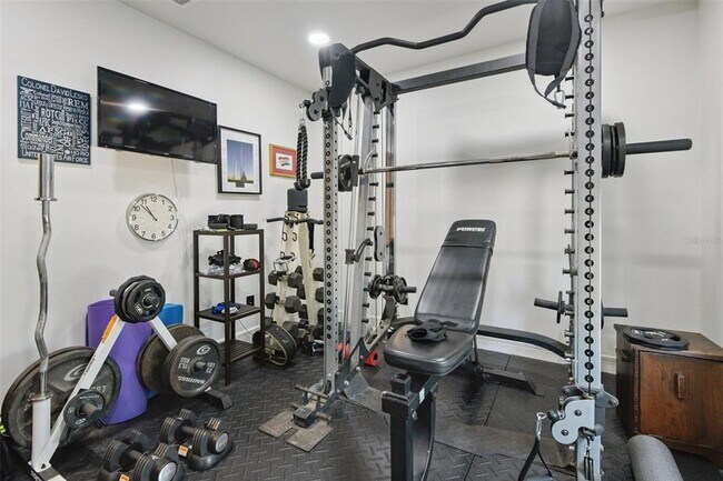 Building Photo - 1851 Royal Oak Pl E