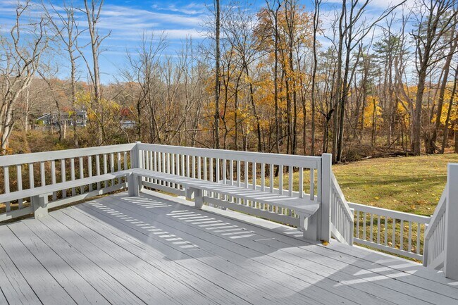 Building Photo - 64 Jelliff Mill Rd