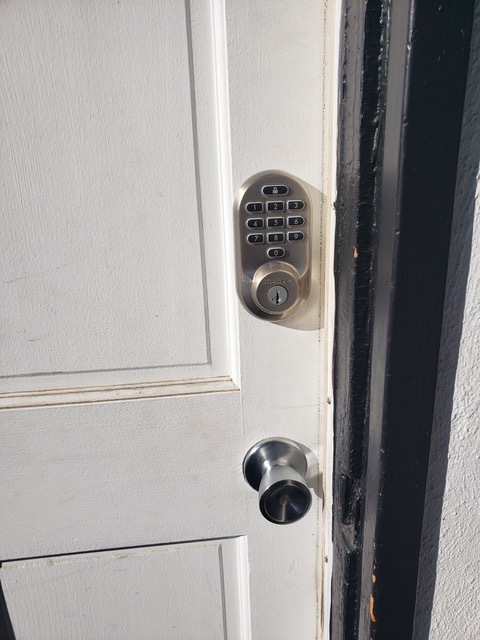 Secured street door. Separate apt key - 1035 Chislett St