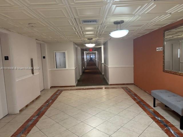 Building Photo - 5401 Collins Ave