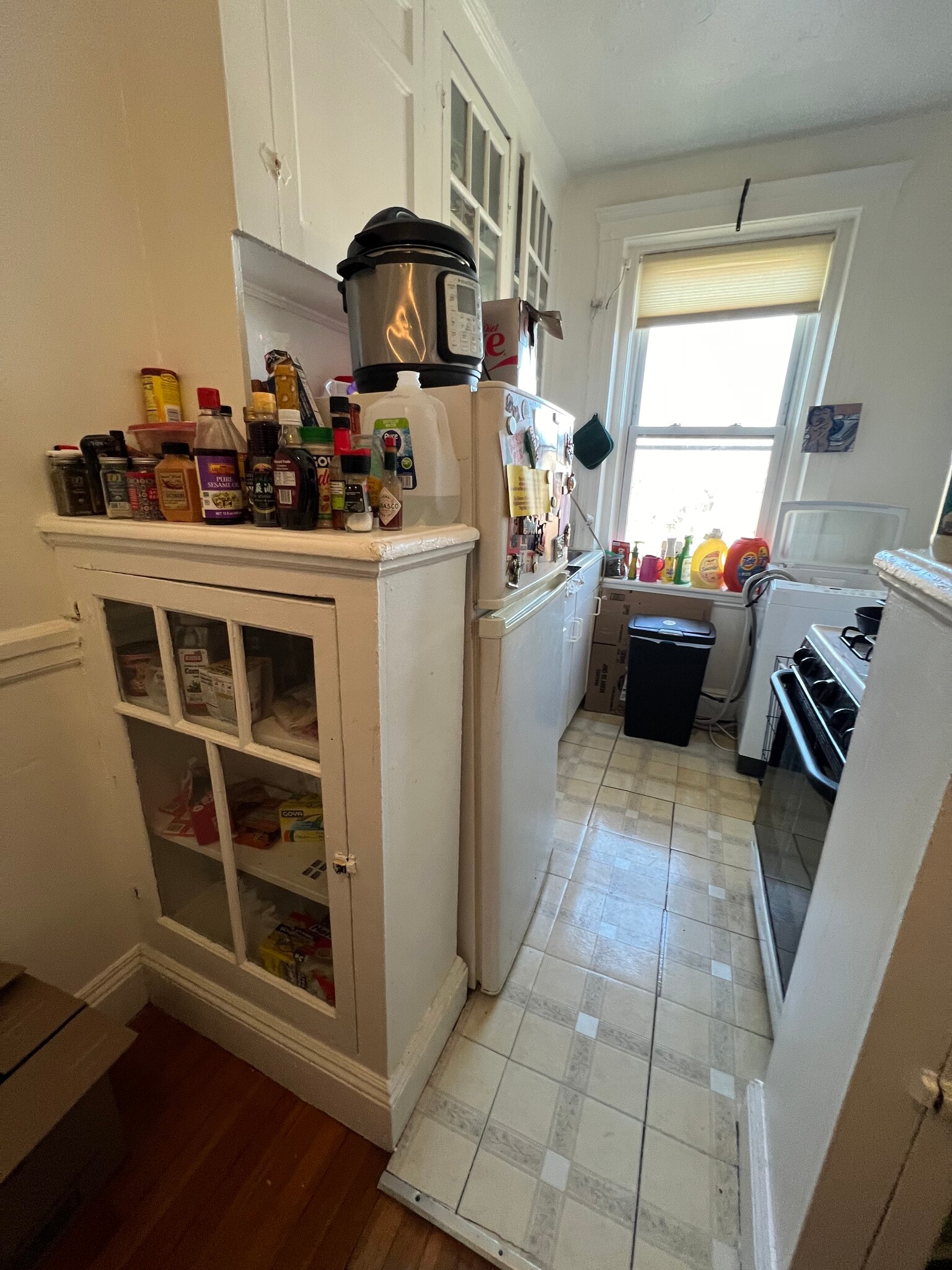 Building Photo - 11 James St