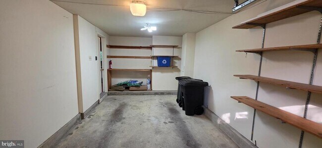 Building Photo - 1353 Templeton Pl