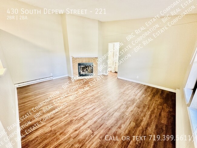Building Photo - 430 S Depew St