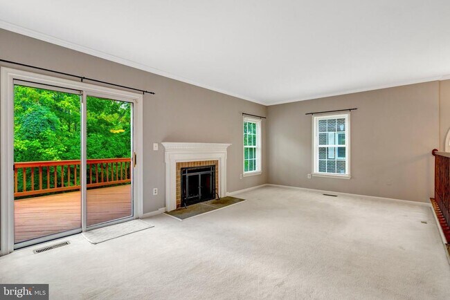 Building Photo - 5964 Norham Dr