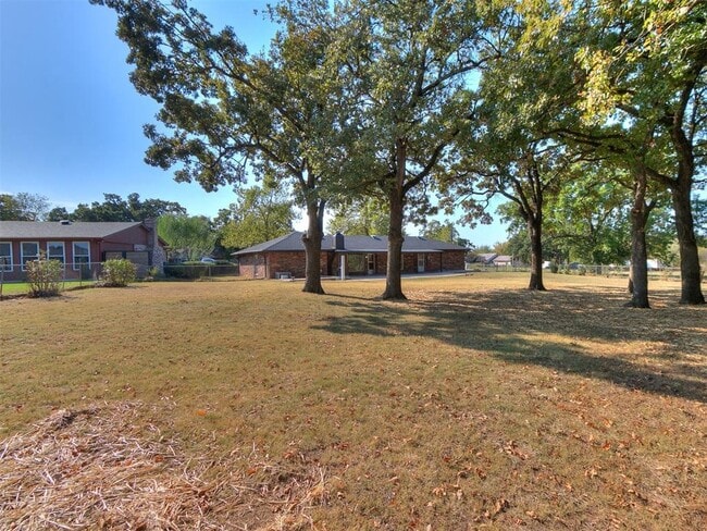 Building Photo - 103 Clador Dr