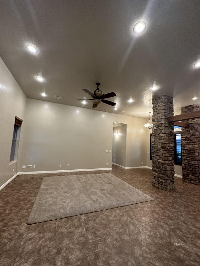 Building Photo - 2415 51st Ave