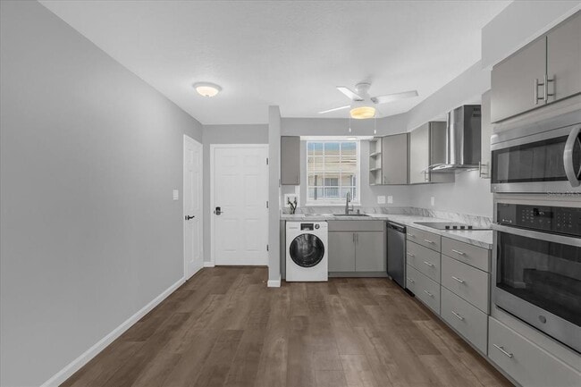 Building Photo - 1250 S Denning Dr