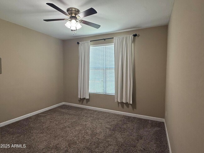 Building Photo - 10743 W Bronco Trail