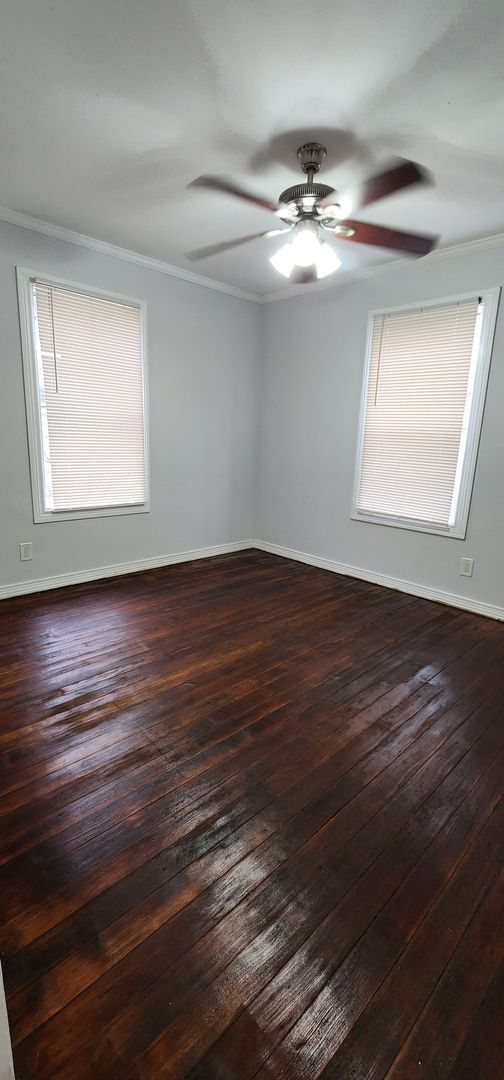 Building Photo - 2bedrooms 1bathroom 1 car garage