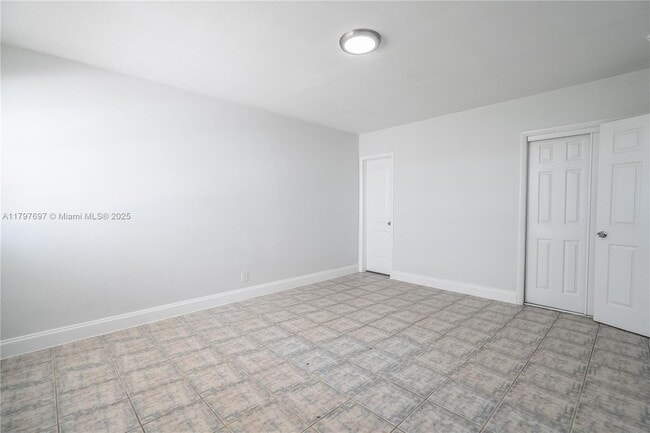 Building Photo - 320 84th St