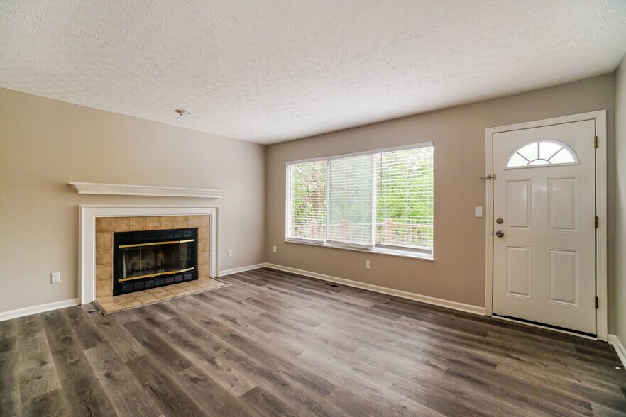 Building Photo - 1700 Golden Cloud Ln