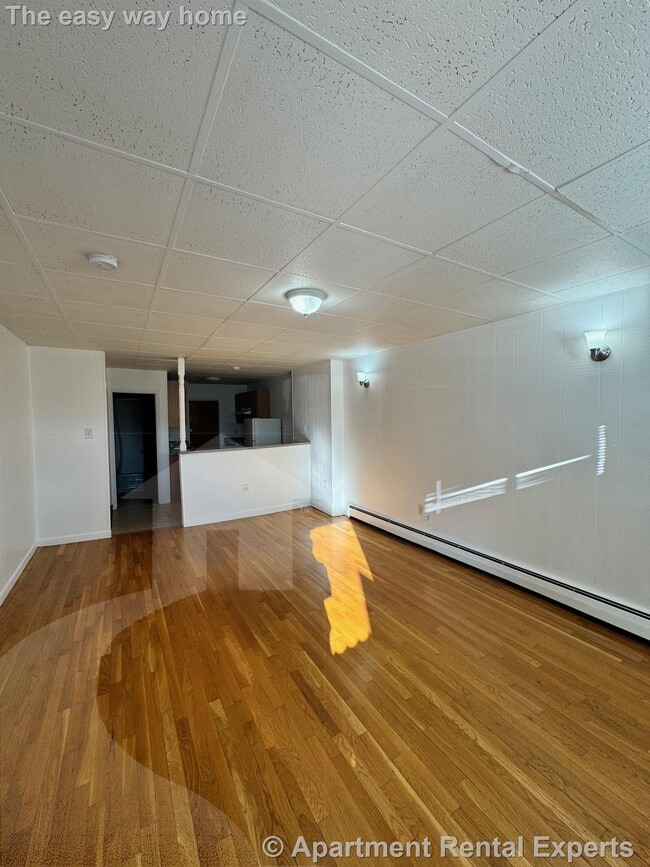 Building Photo - 405 Somerville Ave