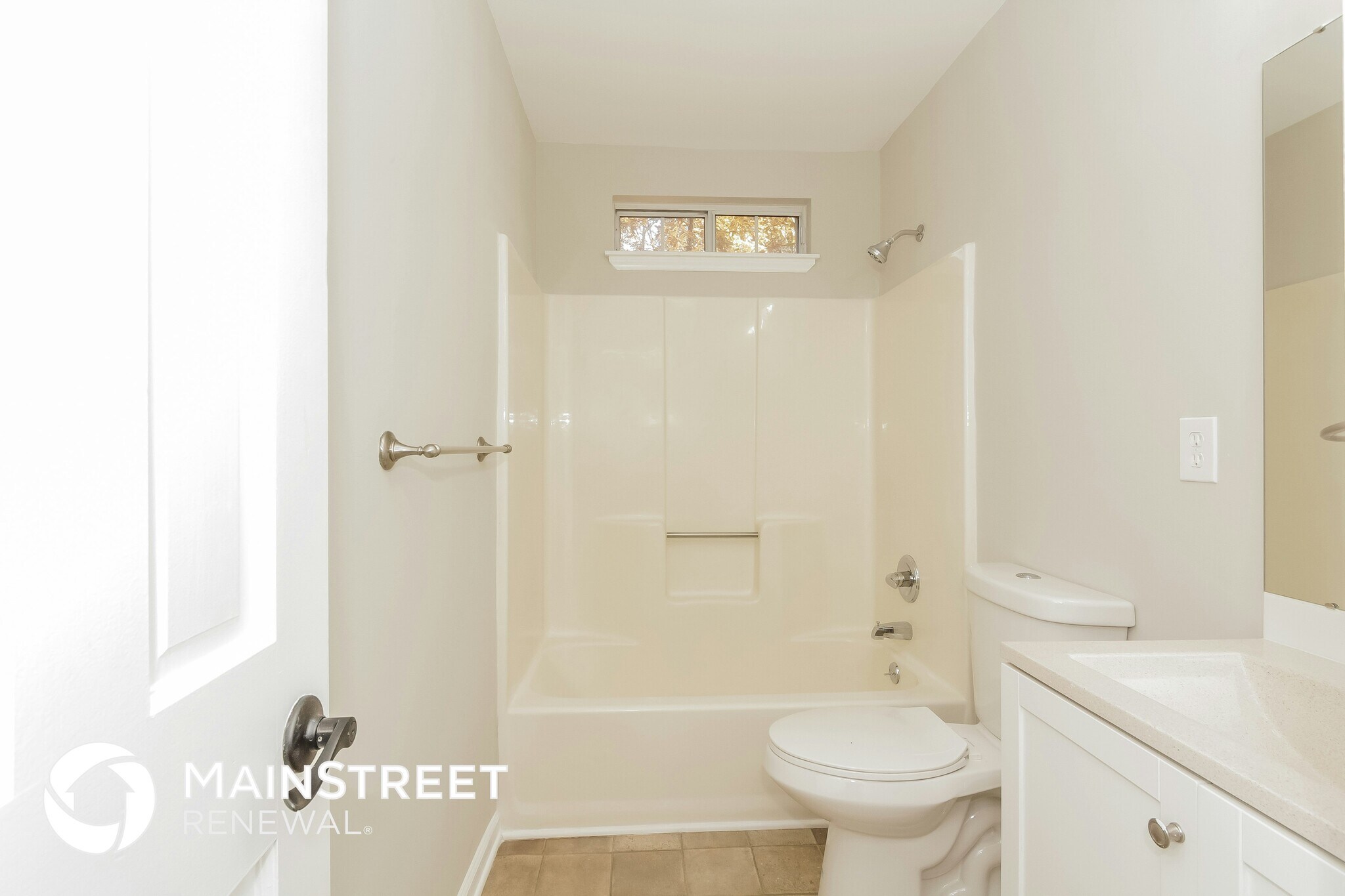 Building Photo - 707 Southland Rd