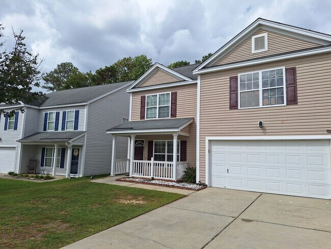 Building Photo - Wonderful Four Bedroom Home Located in Nor...
