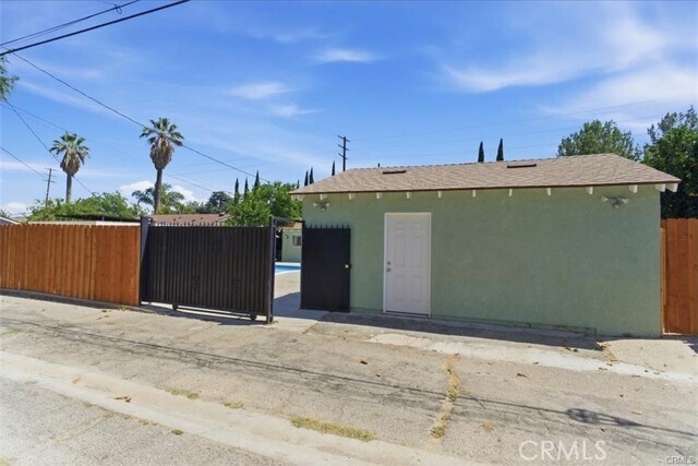 Building Photo - 20247 Parthenia St