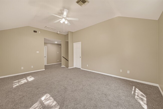 Building Photo - 17250 Cricketbriar Ct
