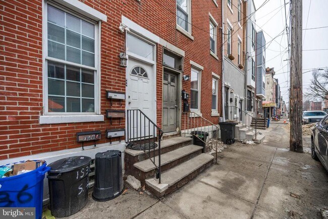 Building Photo - 1534 S 4th St