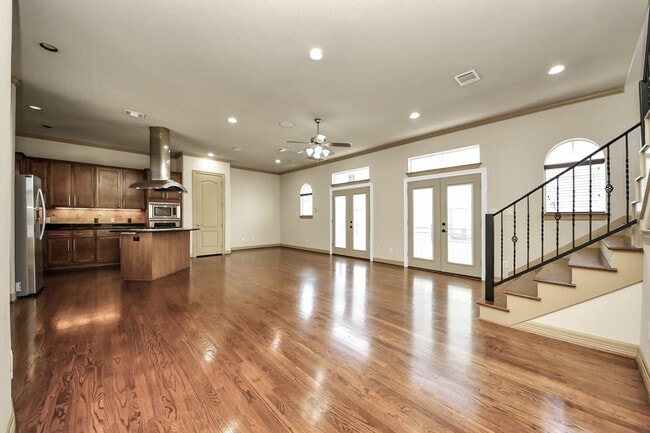 Building Photo - 5711 Kiam St