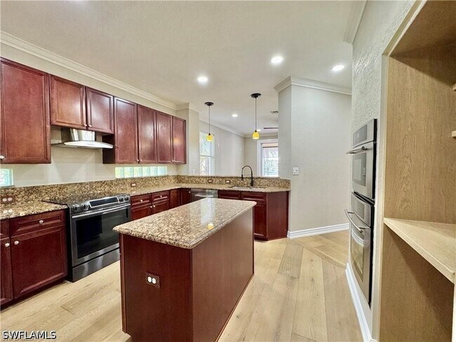Building Photo - 11661 Plantation Preserve Cir S
