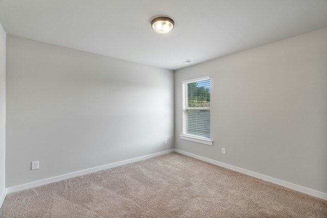 Building Photo - 1420 Brookhaven Dr