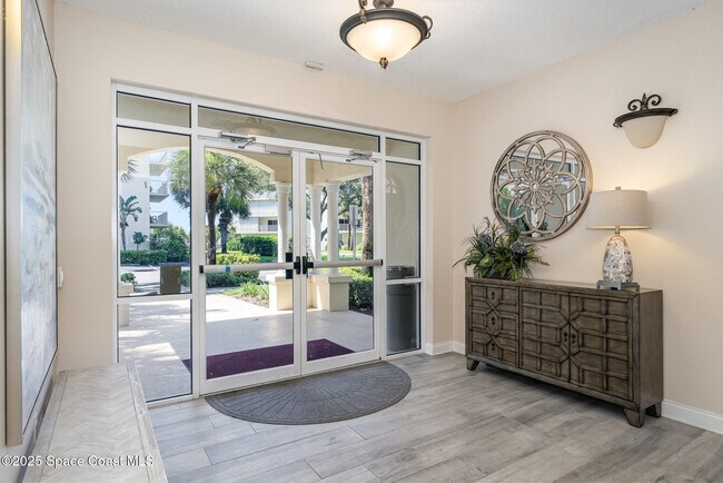 Building Photo - 8871 Lake Dr