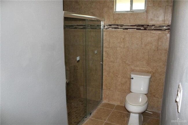 Building Photo - 1108 Arboledas Dr