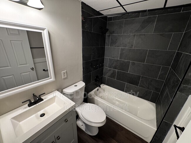 Building Photo - 7301 Drew Ln