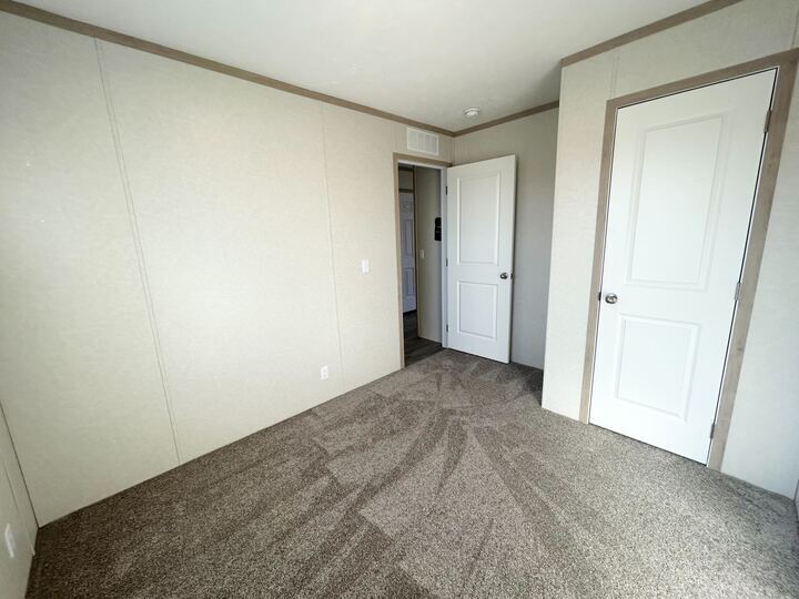 Building Photo - 29773 W Deerfield Ct