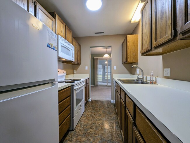 Building Photo - Discover Tranquil Living in Georgetown: A Cozy 2-Bedroom Retreat with All-Season Patio and Conven...