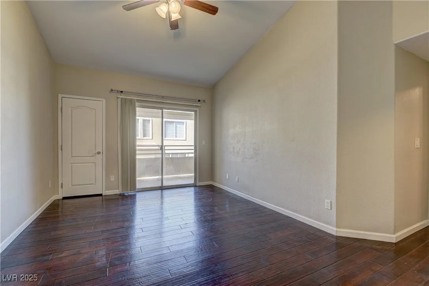 Building Photo - 1621 Queen Victoria St