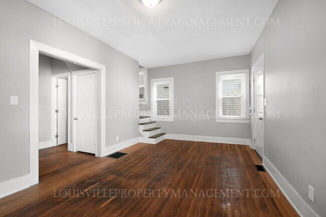 Building Photo - 3100 Grand Ave