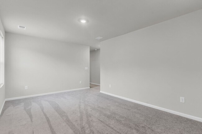 Building Photo - Single Family Home - Long Term Rental