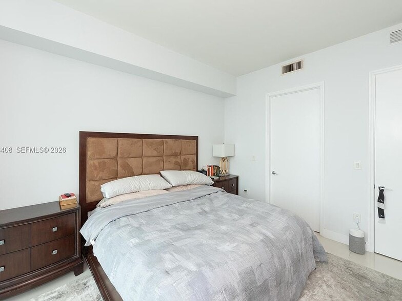 Building Photo - 55 SE 6th St