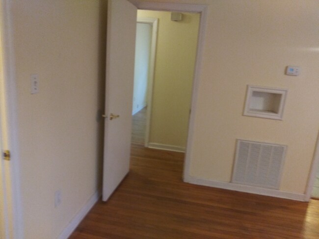 Building Photo - 2172 Church Creek Dr