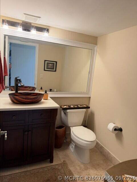 Building Photo - 3038 Waterside Cir