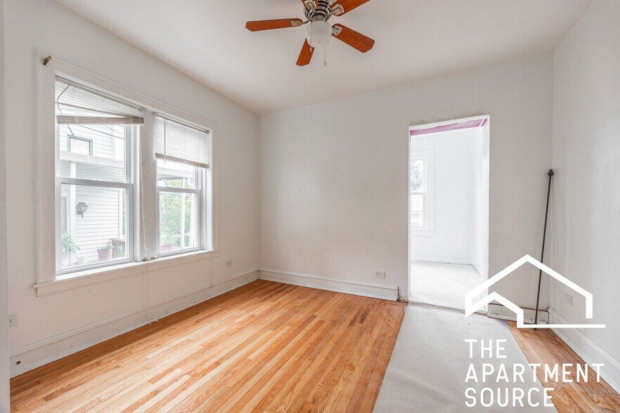 Building Photo - 5713 N Talman Ave