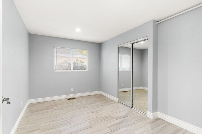 Building Photo - 1271 Ocean Ave