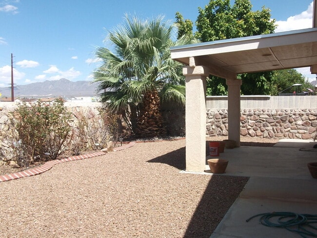 Building Photo - 681 Wind River Ave