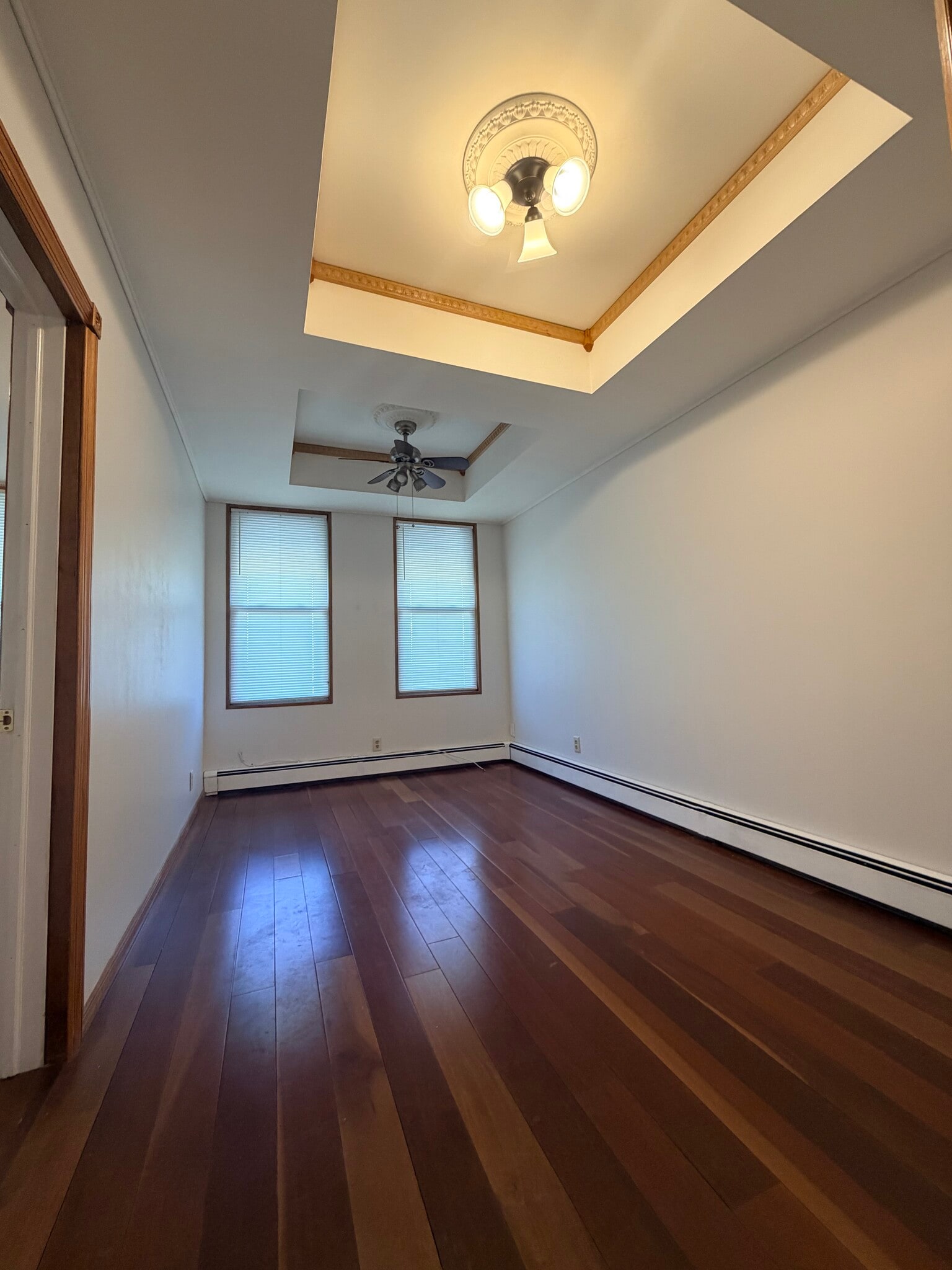 Building Photo - 44 W 7th St