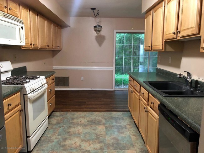 Building Photo - 76 Foxwood Pl