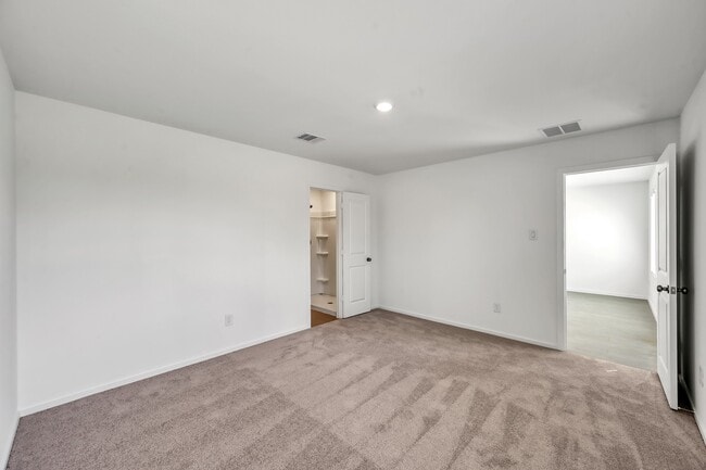 Building Photo - 29635 Knollwood Bay Rd