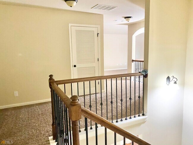 Building Photo - 5210 Black Bear Trail