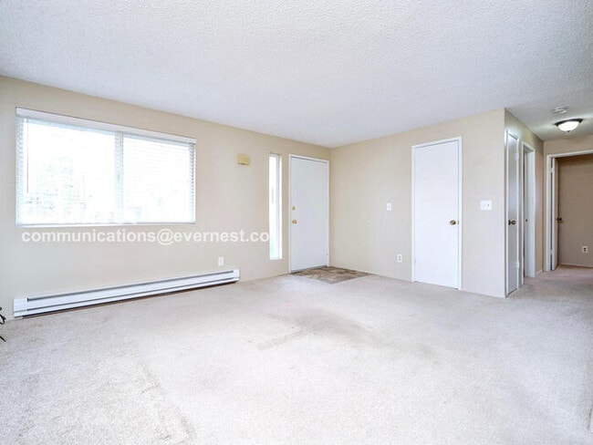 Building Photo - 301 E 2nd St