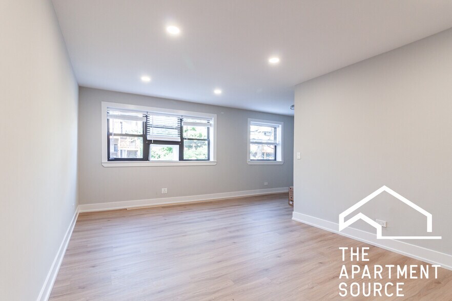 Building Photo - 540 W Aldine Ave